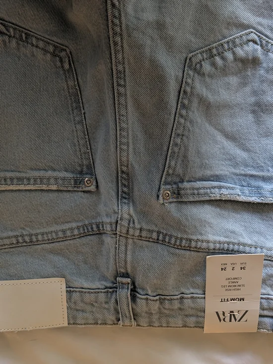 ZARA Light Wash High-Rise Straight Ankle Mom Fit Jeans - Picture 3 of 6